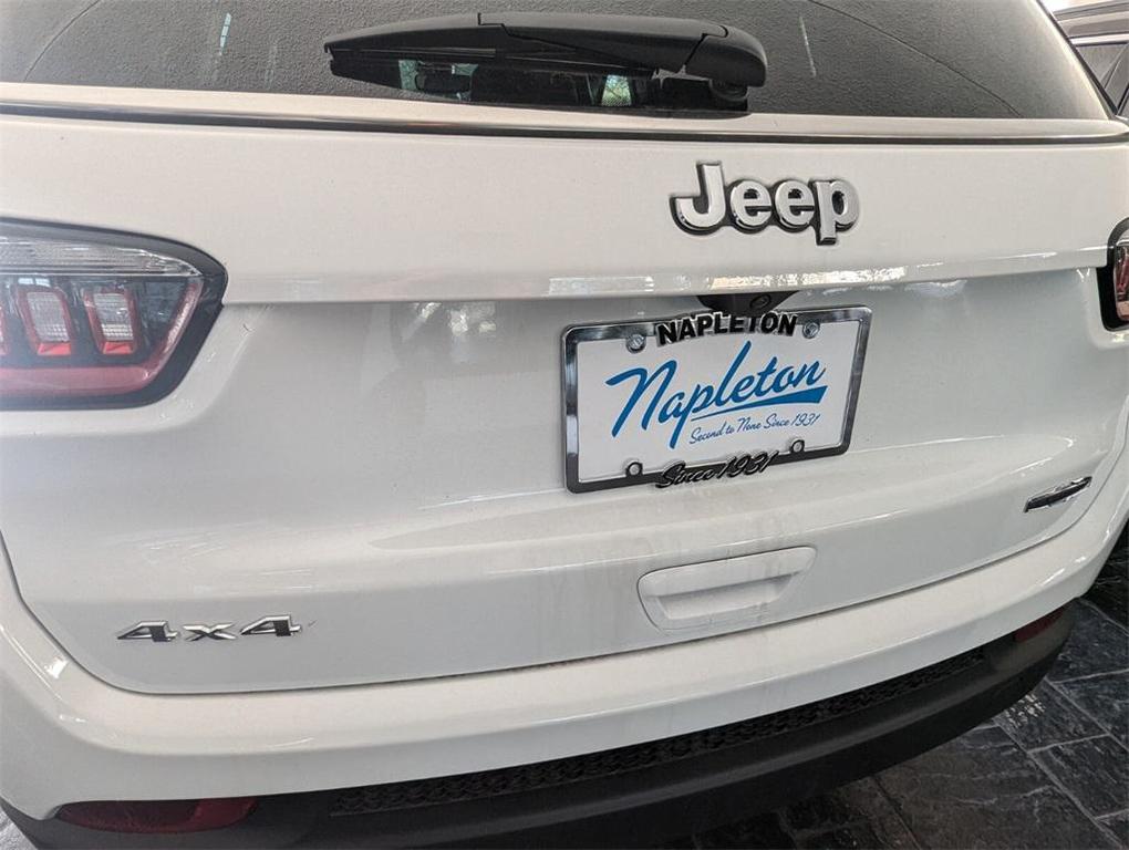 new 2025 Jeep Compass car, priced at $22,992