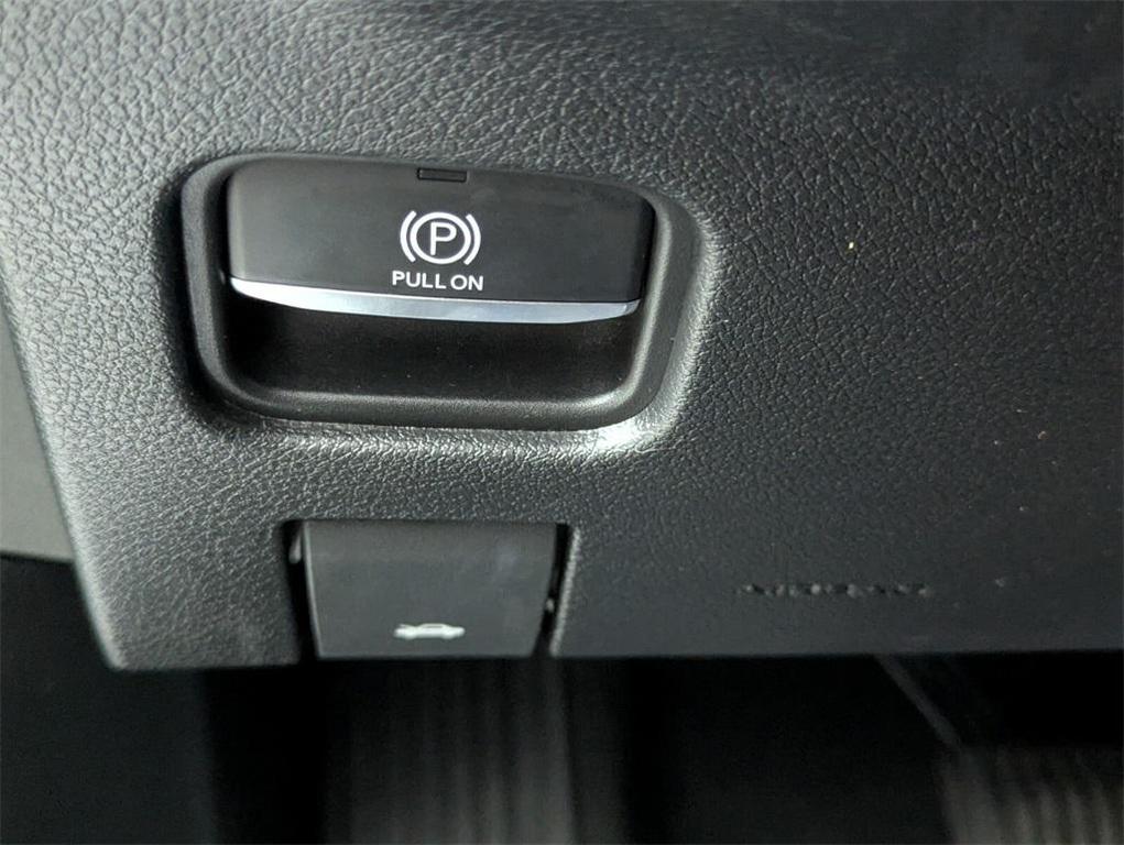 used 2023 Jeep Grand Cherokee car, priced at $24,388