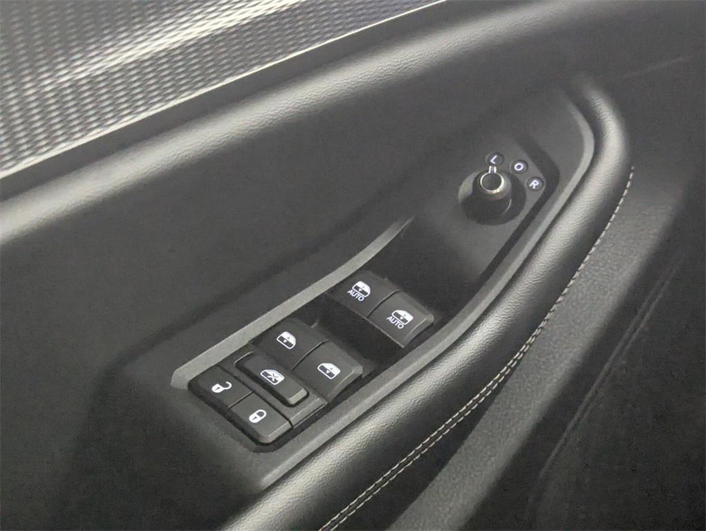 used 2023 Jeep Grand Cherokee car, priced at $24,388