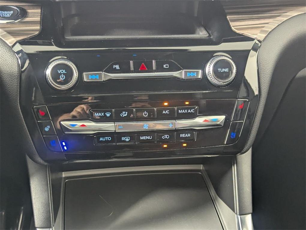 used 2023 Ford Explorer car, priced at $27,988