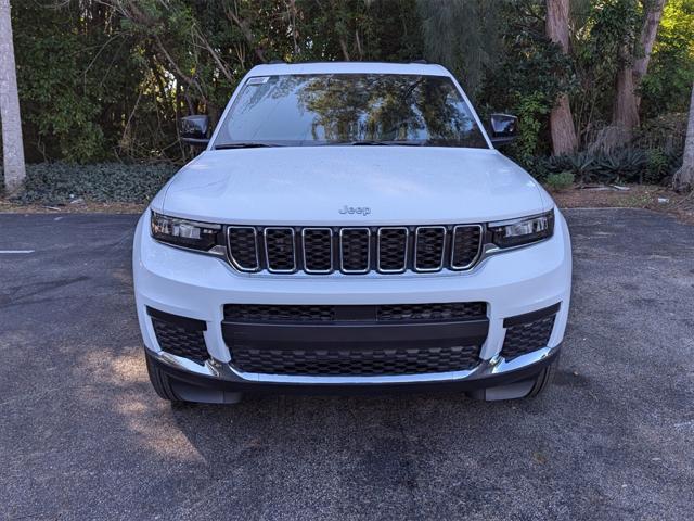 new 2025 Jeep Grand Cherokee L car, priced at $40,000