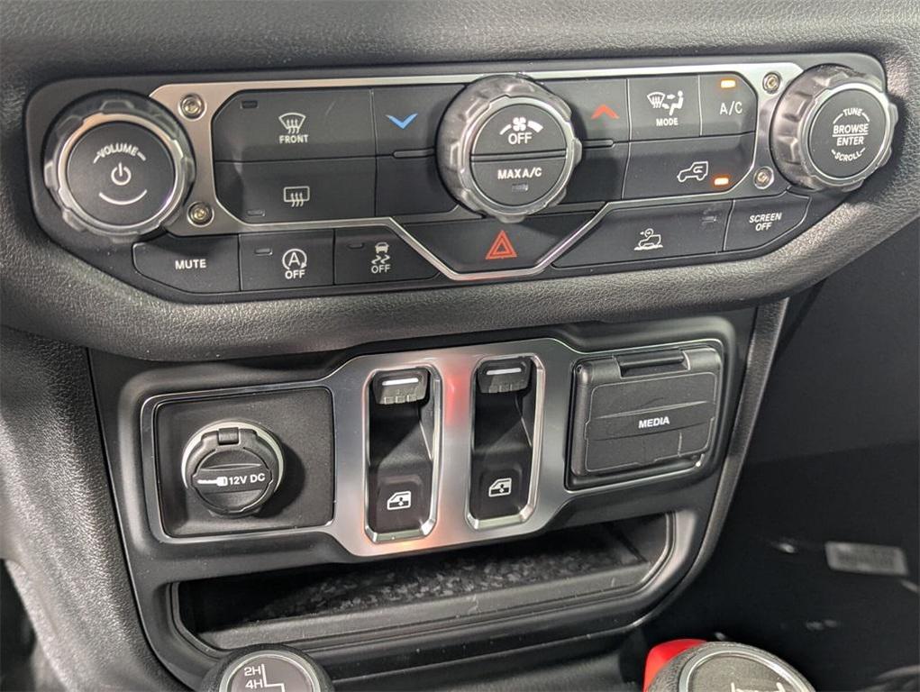 new 2026 Jeep Wrangler car, priced at $37,402