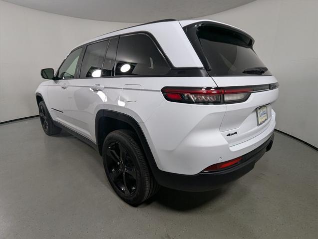 new 2024 Jeep Grand Cherokee car, priced at $38,580