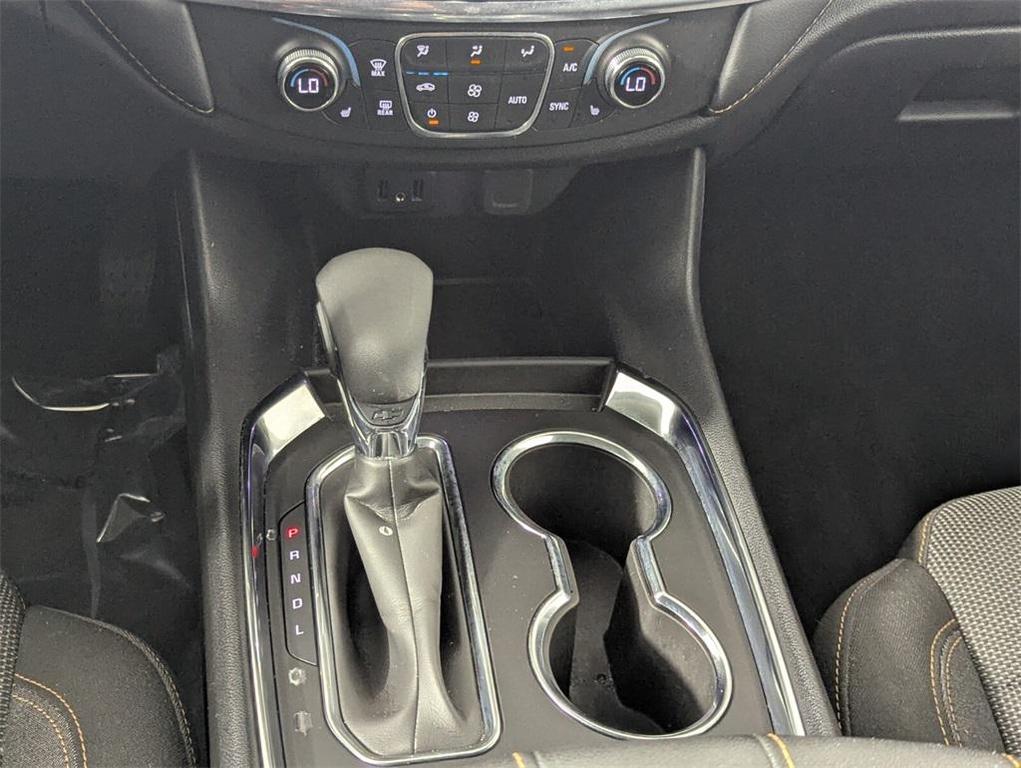 used 2021 Chevrolet Traverse car, priced at $21,888