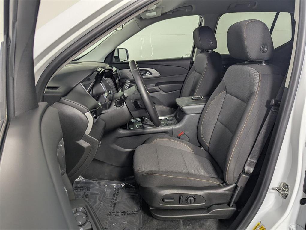 used 2021 Chevrolet Traverse car, priced at $21,888