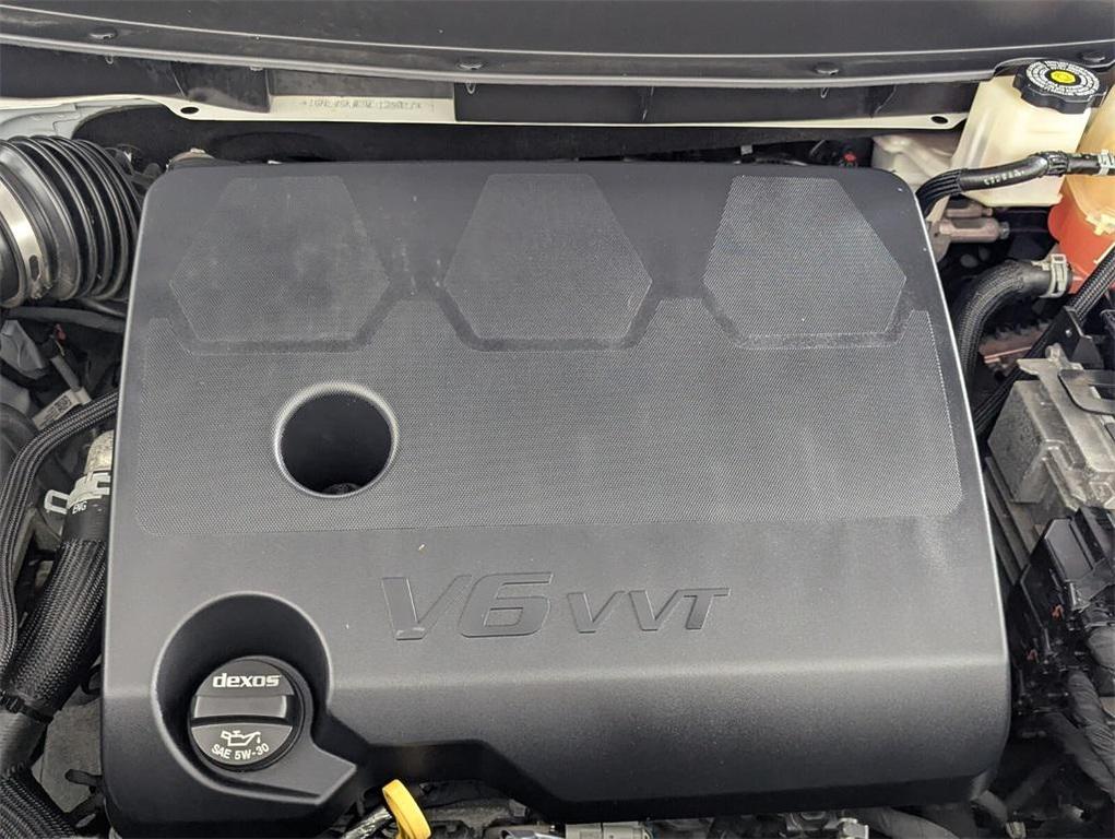 used 2021 Chevrolet Traverse car, priced at $21,888