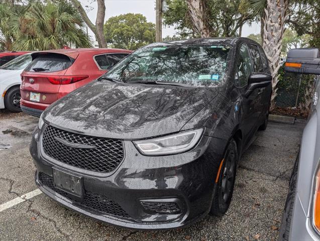 used 2022 Chrysler Pacifica Hybrid car, priced at $22,999