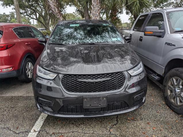 used 2022 Chrysler Pacifica Hybrid car, priced at $22,999