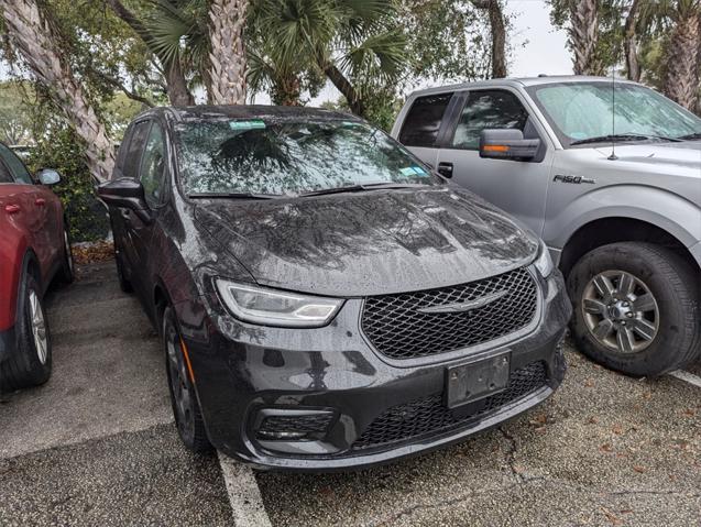 used 2022 Chrysler Pacifica Hybrid car, priced at $22,999