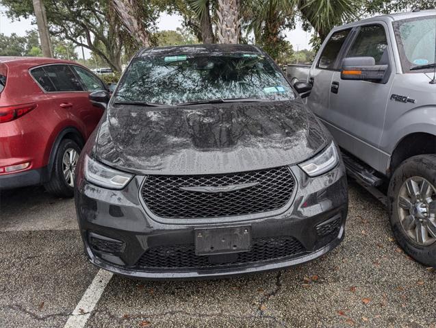 used 2022 Chrysler Pacifica Hybrid car, priced at $22,999