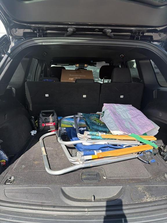 used 2015 Jeep Grand Cherokee car, priced at $6,992