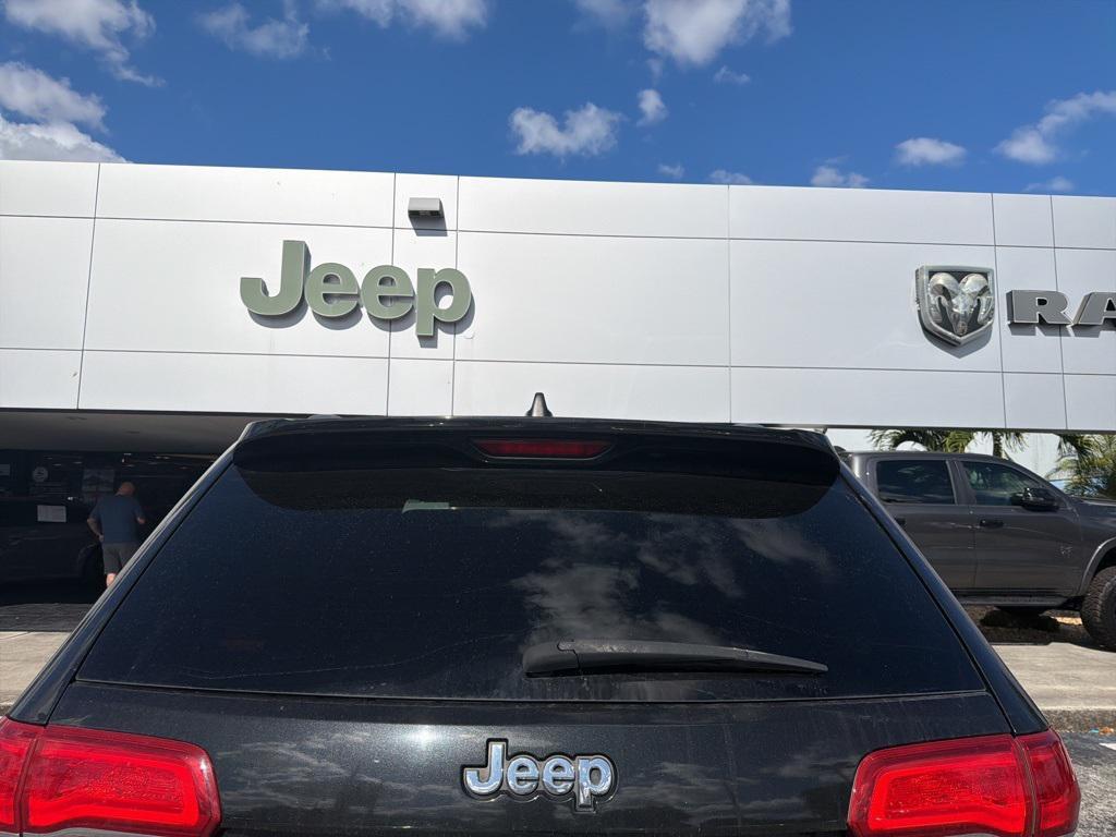 used 2015 Jeep Grand Cherokee car, priced at $6,992