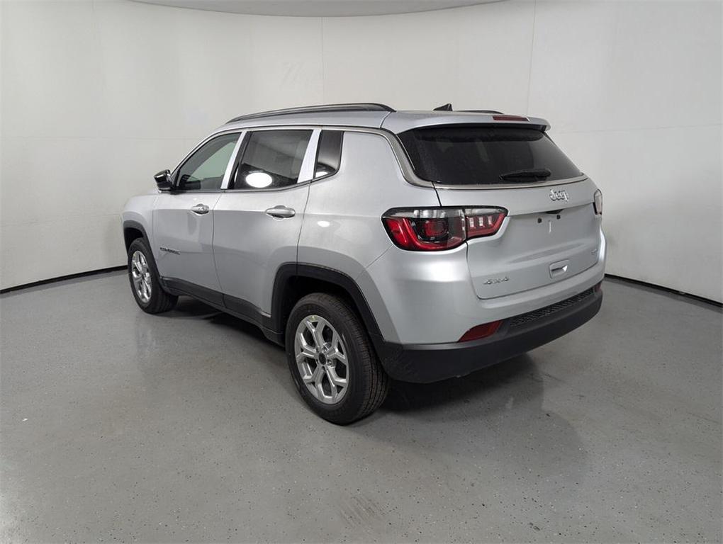 new 2025 Jeep Compass car, priced at $22,992
