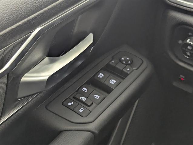 new 2025 Ram 1500 car, priced at $39,107