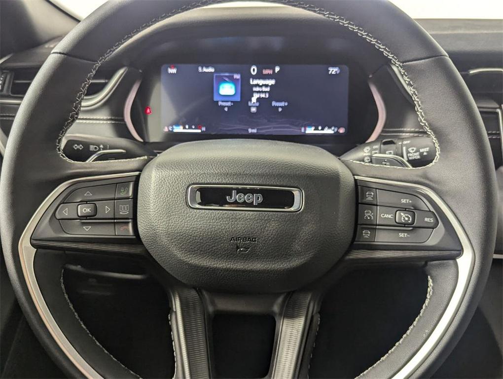 new 2025 Jeep Grand Cherokee car, priced at $39,943