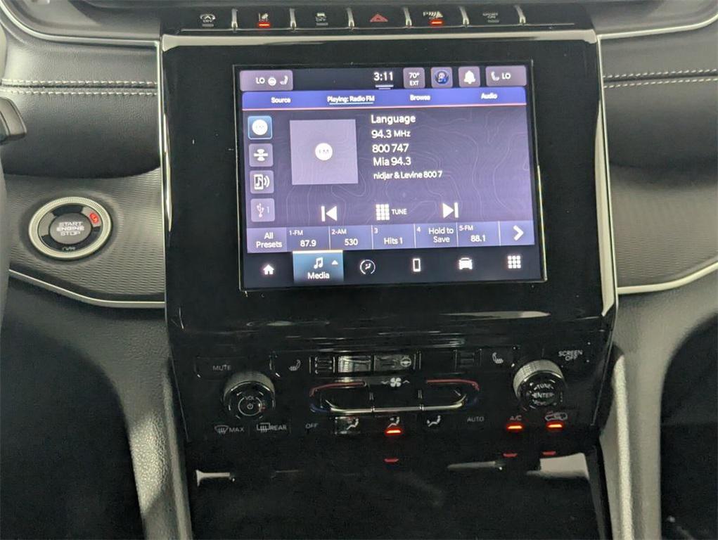 new 2025 Jeep Grand Cherokee car, priced at $31,203