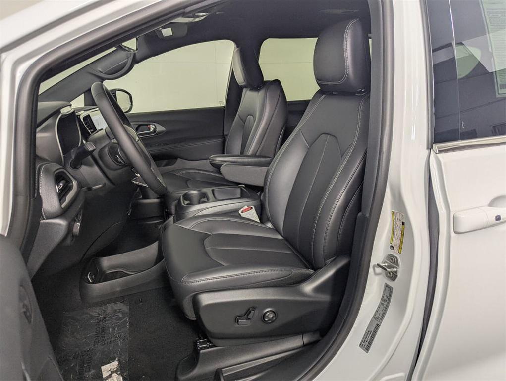 new 2026 Chrysler Pacifica car, priced at $42,910