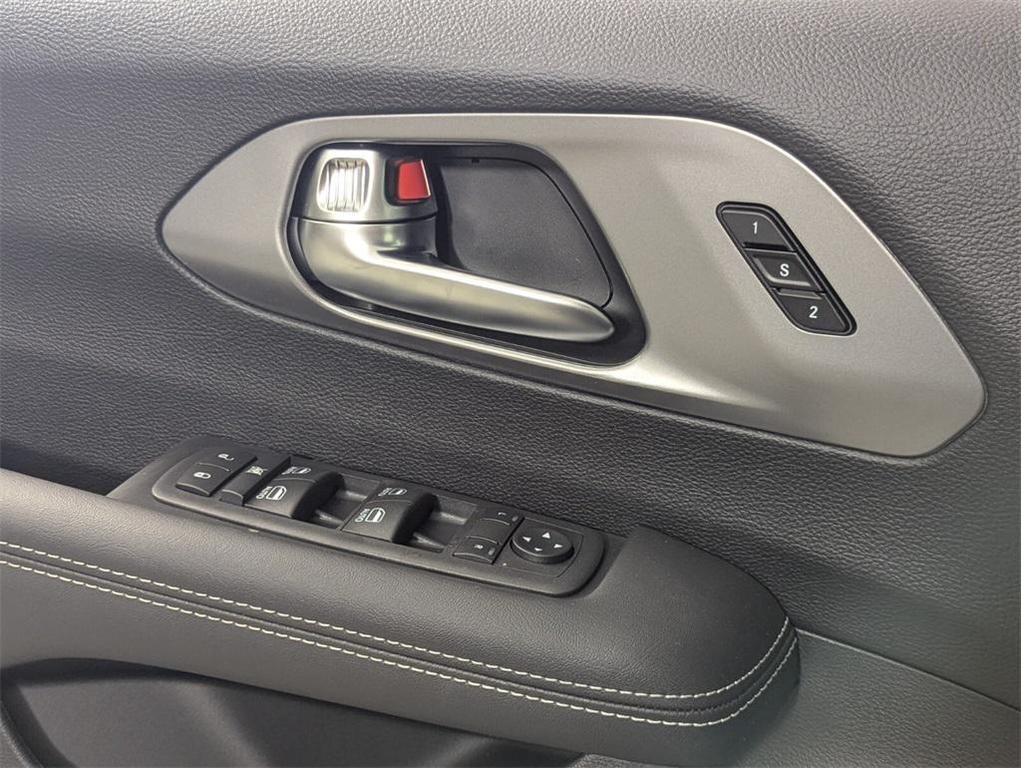 new 2026 Chrysler Pacifica car, priced at $36,709