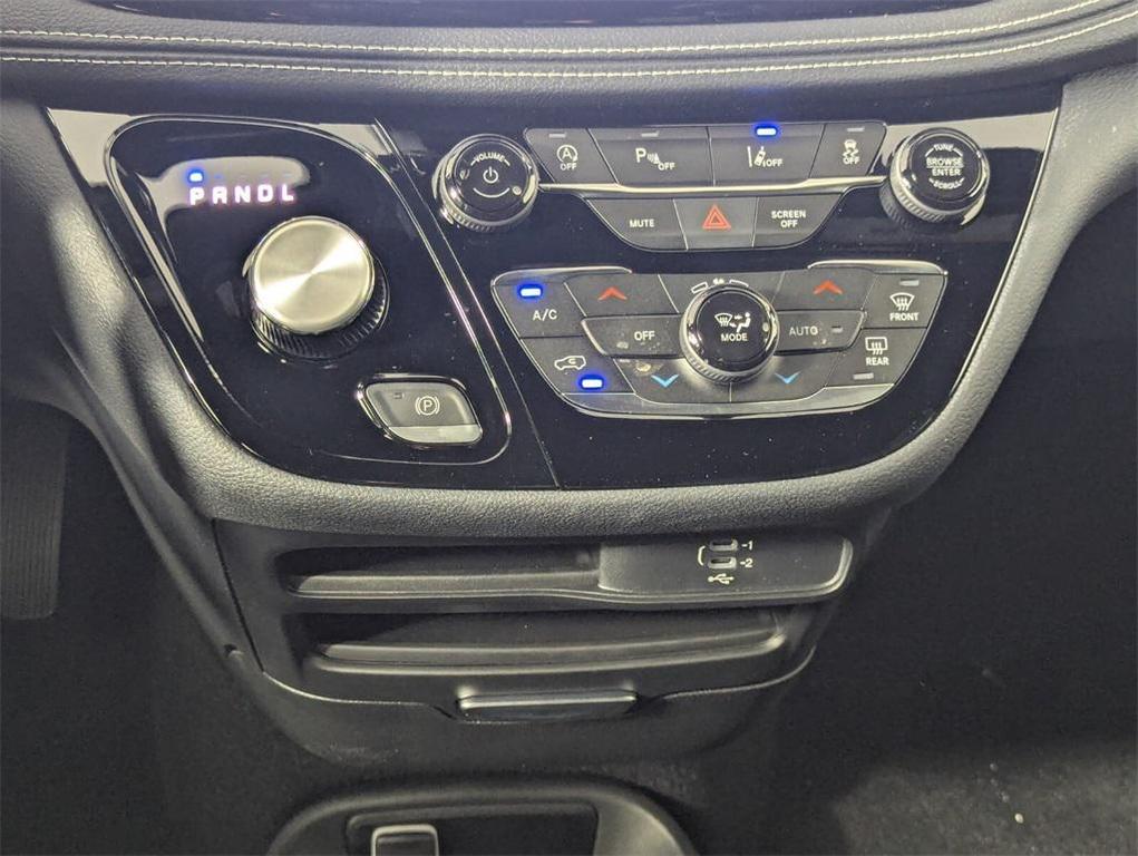 new 2026 Chrysler Pacifica car, priced at $36,709