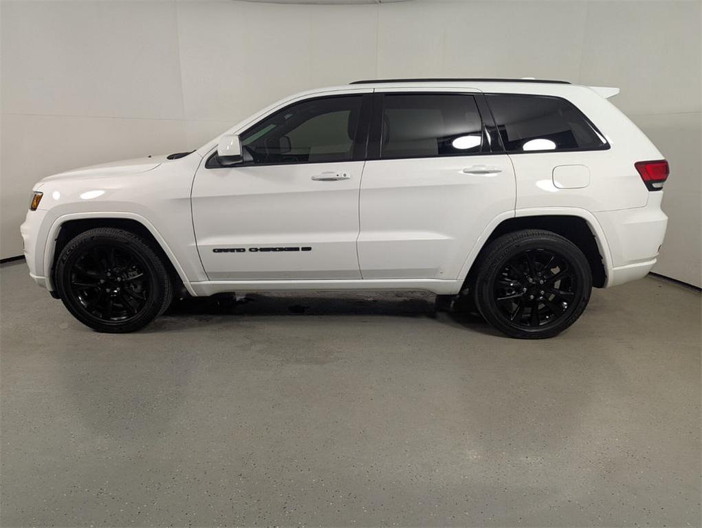 used 2022 Jeep Grand Cherokee car, priced at $23,992