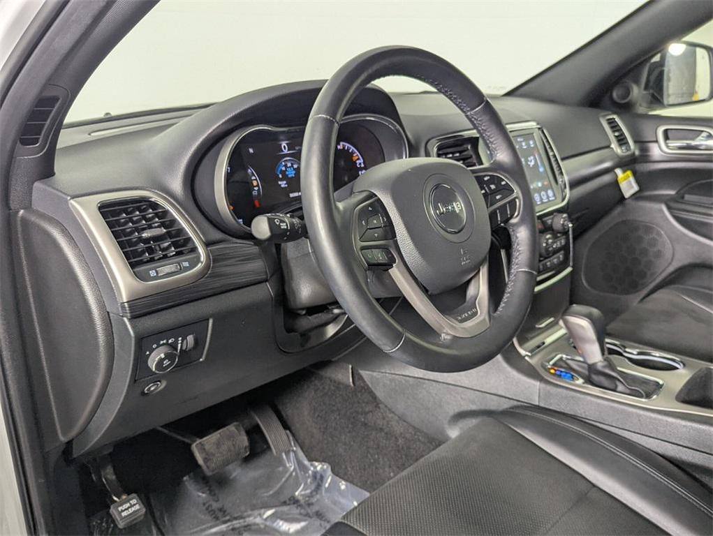 used 2022 Jeep Grand Cherokee car, priced at $23,992