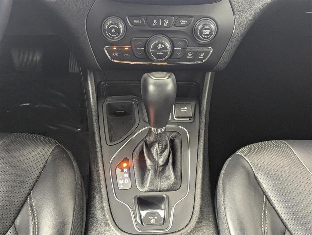 used 2021 Jeep Cherokee car, priced at $15,488