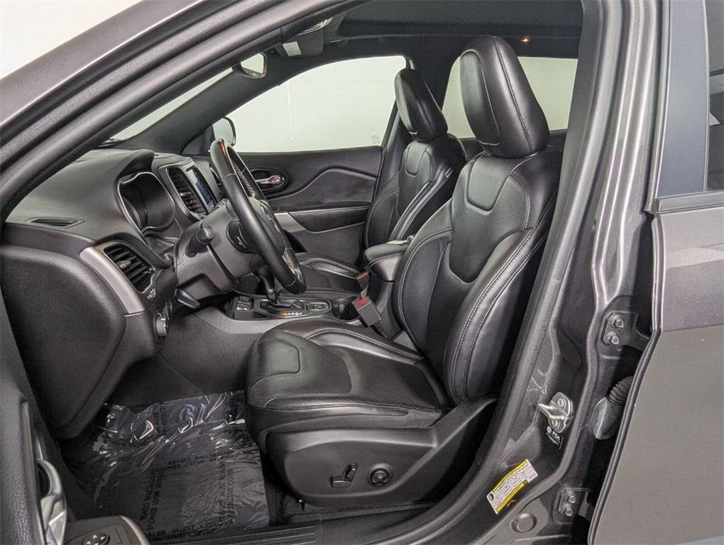 used 2021 Jeep Cherokee car, priced at $15,488