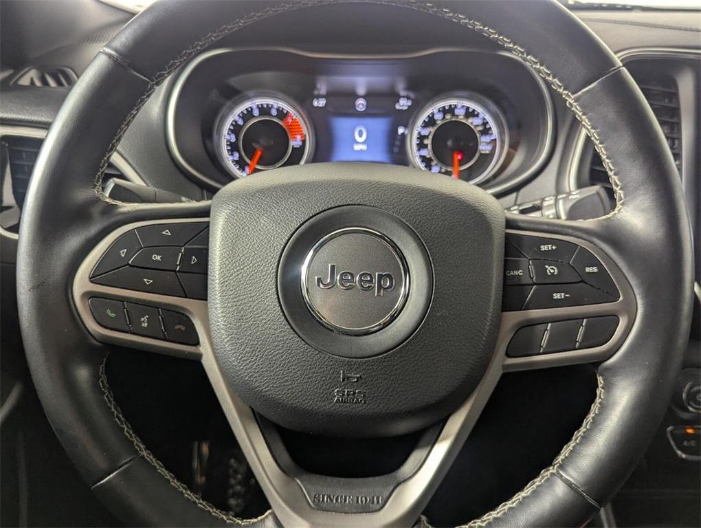 used 2021 Jeep Cherokee car, priced at $15,488