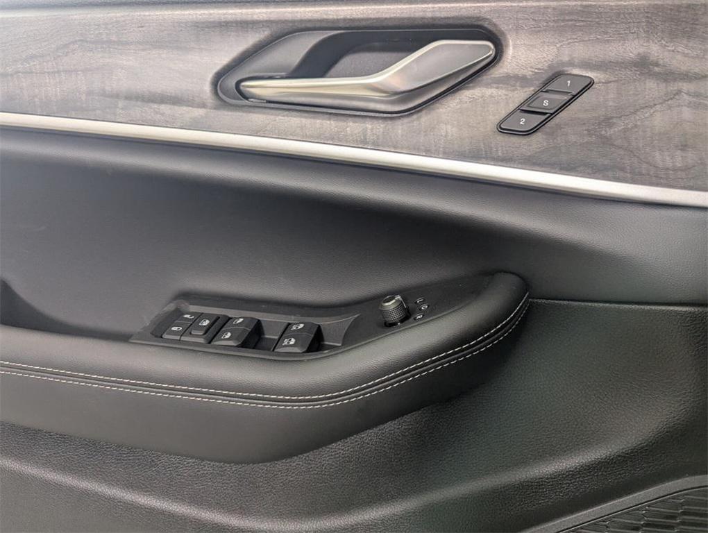 new 2025 Jeep Grand Cherokee L car, priced at $46,184