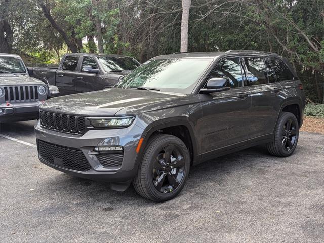 new 2025 Jeep Grand Cherokee car, priced at $49,035