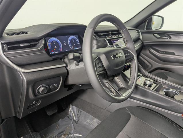 new 2025 Jeep Grand Cherokee car, priced at $28,582