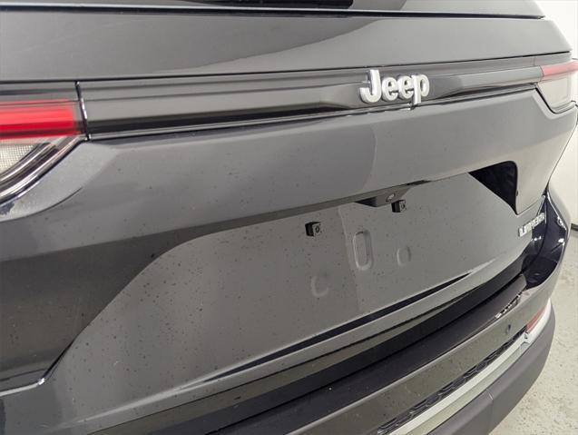 new 2025 Jeep Grand Cherokee car, priced at $28,582