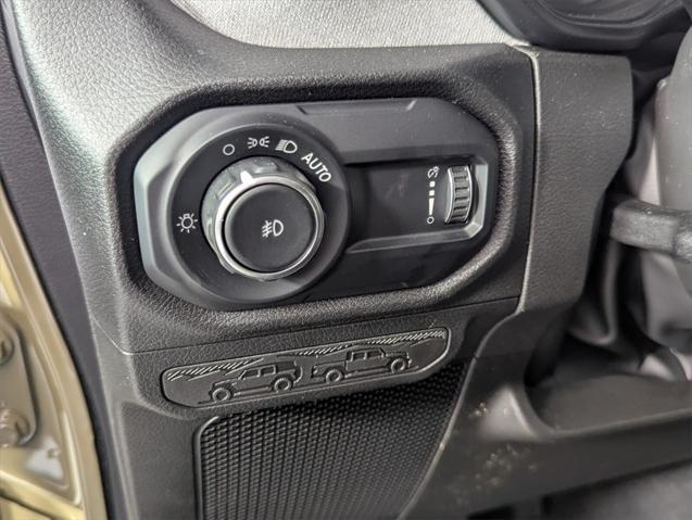 new 2025 Jeep Wrangler car, priced at $44,229