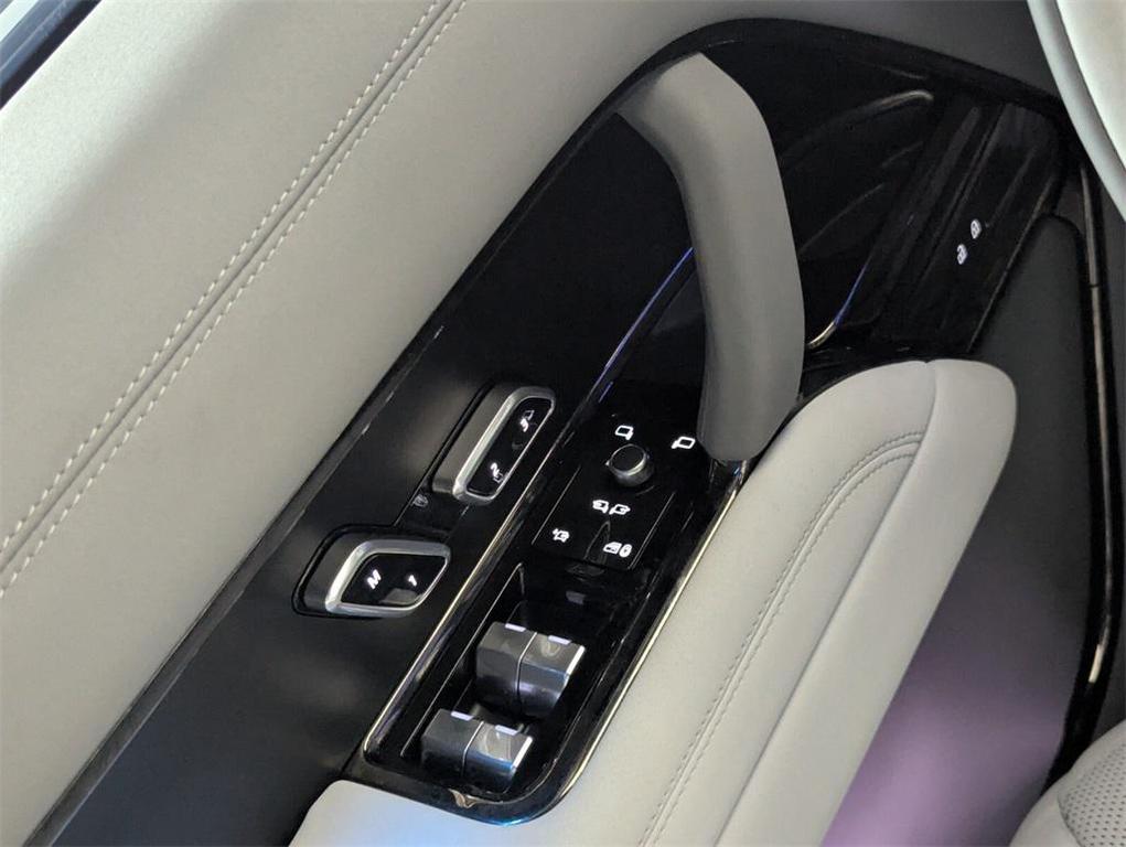 used 2023 Land Rover Range Rover car, priced at $146,992