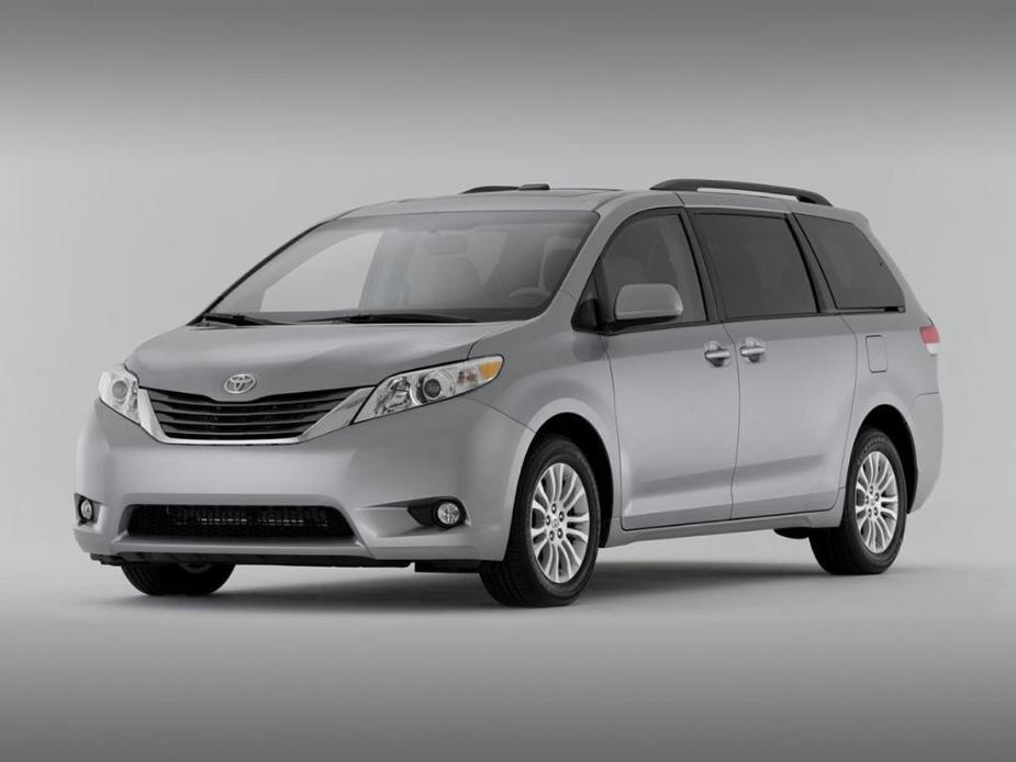 used 2014 Toyota Sienna car, priced at $13,939