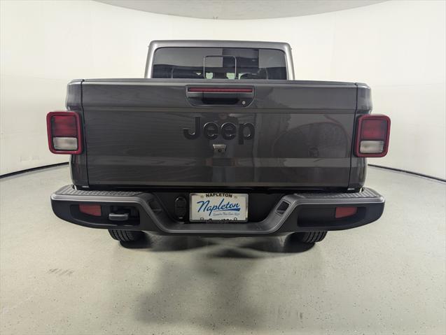 new 2025 Jeep Gladiator car, priced at $40,688