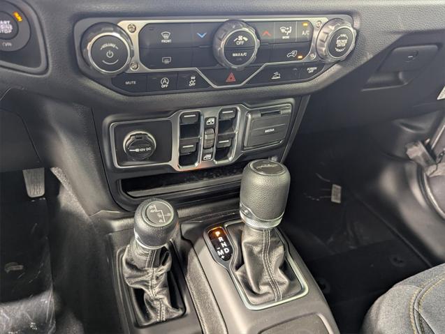 new 2025 Jeep Gladiator car, priced at $40,688