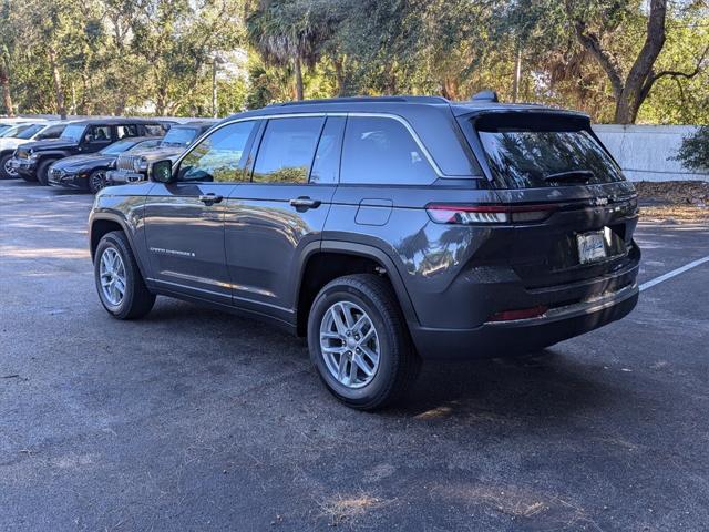 new 2025 Jeep Grand Cherokee car, priced at $38,000