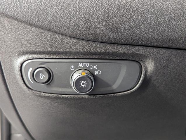used 2024 Chevrolet Equinox car, priced at $18,992