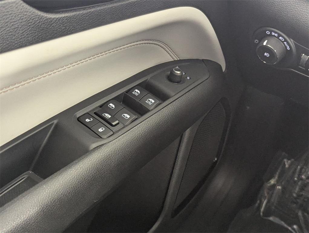 new 2025 Jeep Compass car, priced at $27,770