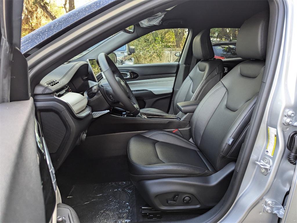 new 2025 Jeep Compass car, priced at $30,180
