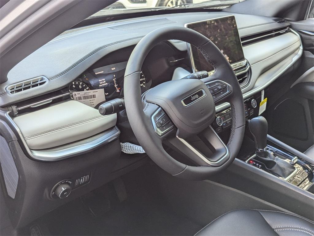 new 2025 Jeep Compass car, priced at $30,180
