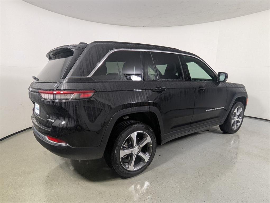 new 2025 Jeep Grand Cherokee car, priced at $41,822