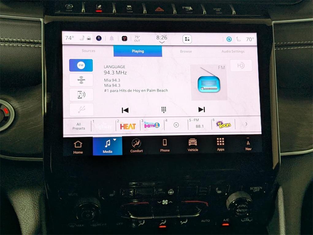 new 2025 Jeep Grand Cherokee car, priced at $41,822