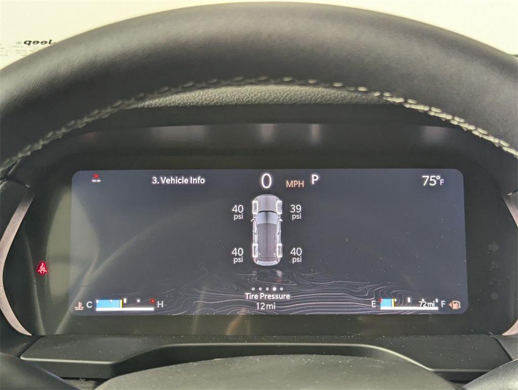 new 2025 Jeep Grand Cherokee car, priced at $41,822