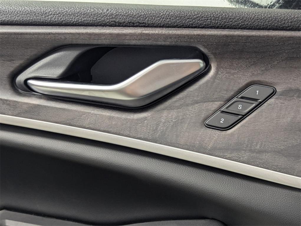new 2025 Jeep Grand Cherokee car, priced at $41,822