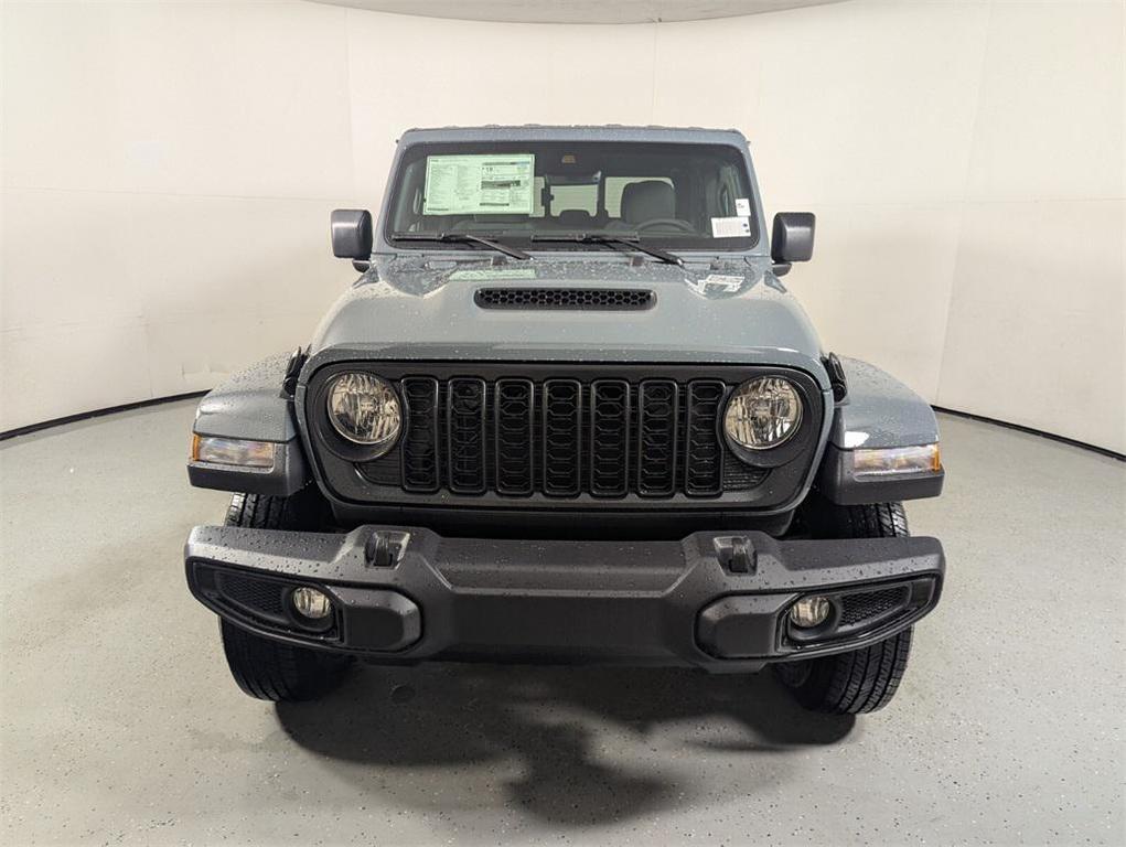 new 2025 Jeep Gladiator car, priced at $42,158