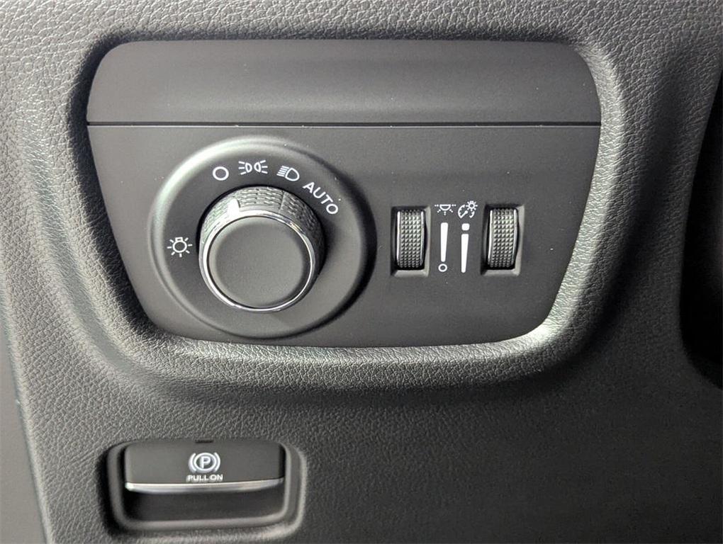 new 2025 Jeep Grand Cherokee L car, priced at $30,775