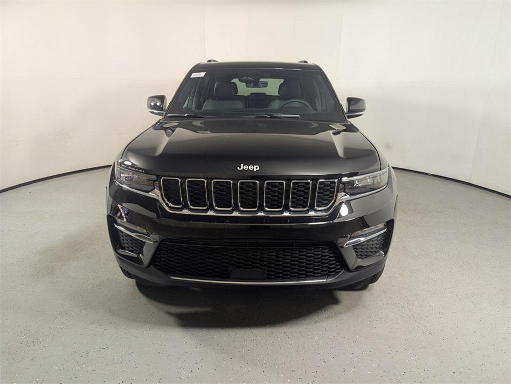 new 2025 Jeep Grand Cherokee car, priced at $31,831