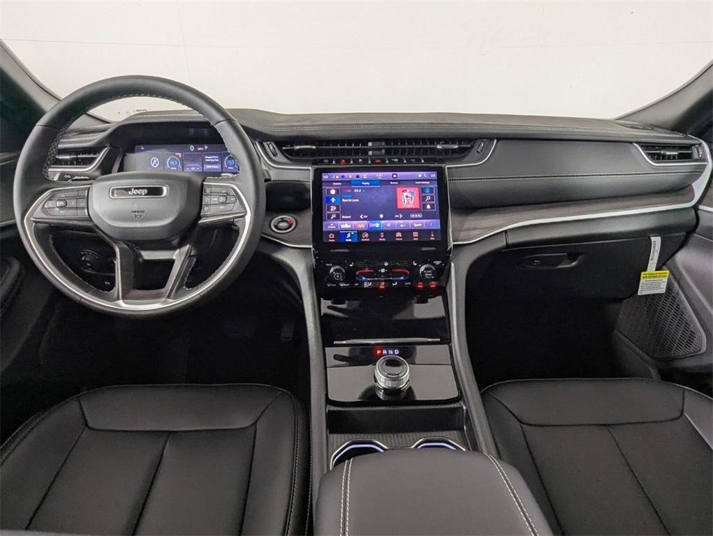new 2025 Jeep Grand Cherokee car, priced at $31,831